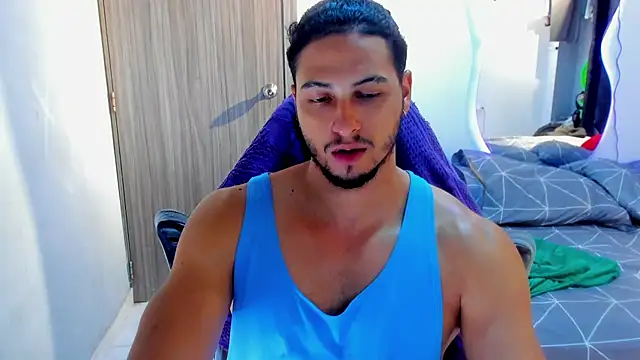 Snapshot of Kris_Khalifa69 chatting on 05/01/26, 10:25 Kris Khalifa69 online show from 05/01/26, 10:25