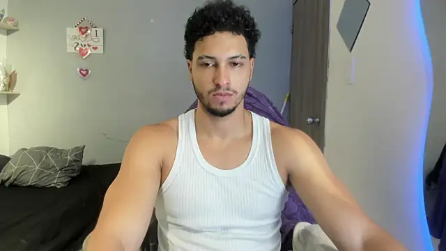 Snapshot of Kris_Khalifa69 chatting on 07/15/26, 03:06 Kris Khalifa69 online show from 07/15/26, 03:06
