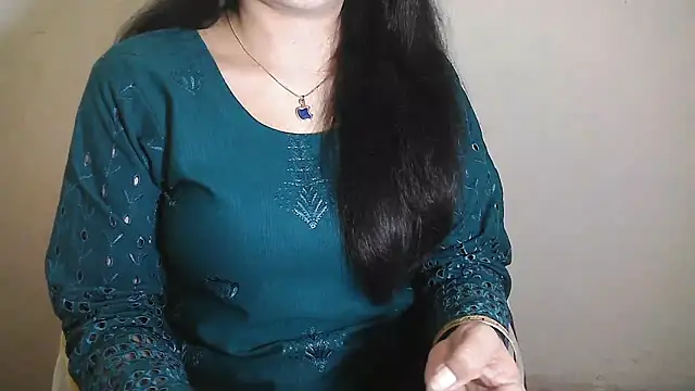 Chanchal--Navya online show from 12/31/24, 06:46