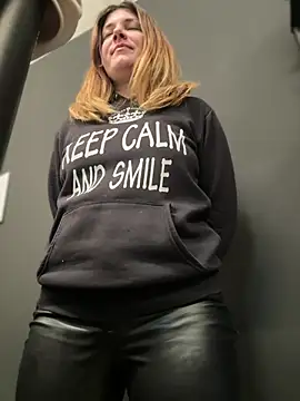 DaisyVibesss online show from 03/16/25, 10:00