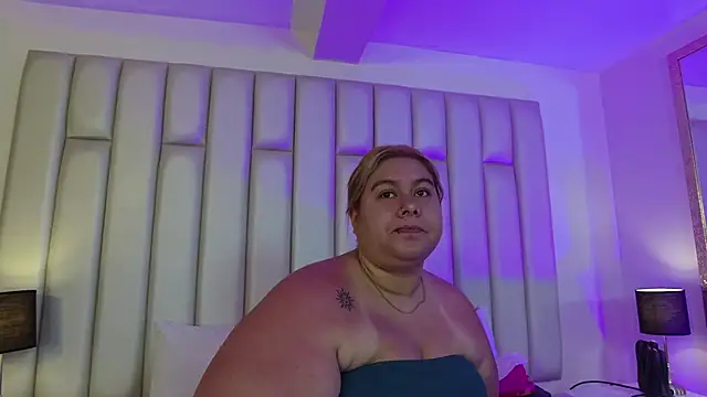 aandreaperez online show from 03/24/26, 11:37