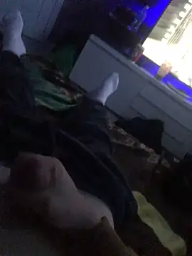 Snapshot of Hugetings chatting on 12/29/24, 03:46 Hugetings online show from 12/29/24, 03:46