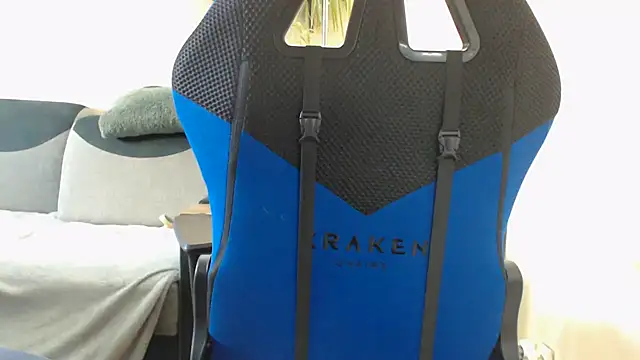 Snapshot of Diablica41 chatting on 11/22/25, 08:02 Diablica41 online show from 11/22/25, 08:02