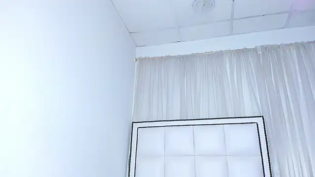 Snapshot of Kirara_22 chatting on 05/27/26, 01:57 Kirara 22 online show from 05/27/26, 01:57