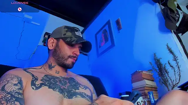 CamiloGray  online show from 02/25/25, 07:03