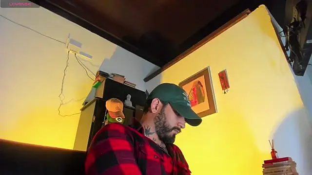 CamiloGray  online show from 11/21/25, 02:27