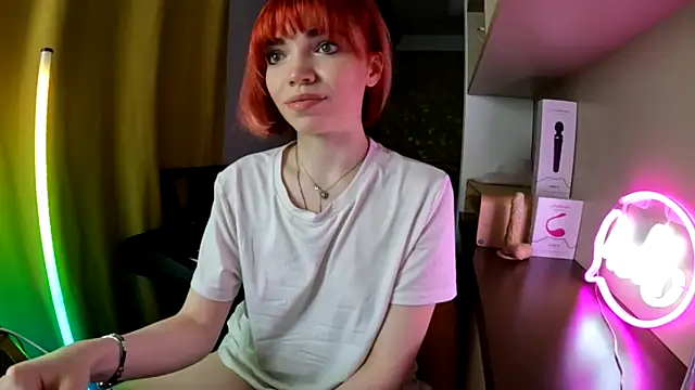 Snapshot of olivka-flower chatting on 04/19/26, 08:44 olivka-flower online show from 04/19/26, 08:44