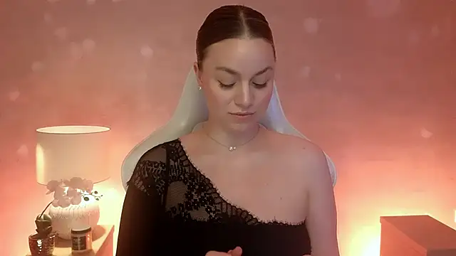 MilaFleur online show from 02/24/26, 03:21