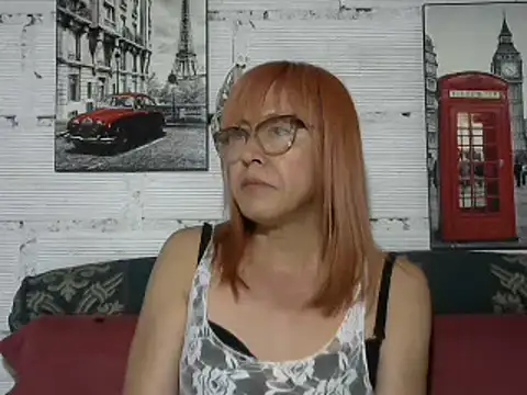 Snapshot of divahot08 chatting on 02/06/25, 09:38 divahot08 online show from 02/06/25, 09:38