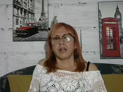 Snapshot of divahot08 chatting on 03/08/25, 07:53 divahot08 online show from 03/08/25, 07:53