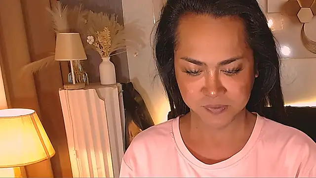 Snapshot of negrashemalexxx chatting on 02/22/26, 08:35 negrashemalexxx online show from 02/22/26, 08:35