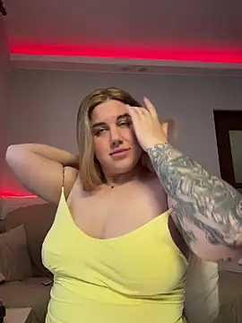 Emma meii online show from 10/22/25, 02:06