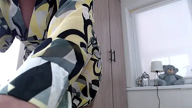 increible della online show from 02/24/26, 07:06