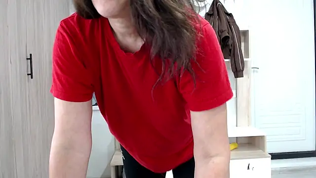 Snapshot of increible_della chatting on 06/29/26, 10:26 increible della online show from 06/29/26, 10:26