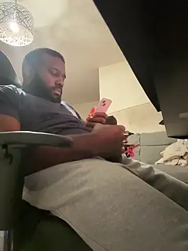 Snapshot of waakenda chatting on 11/07/25, 07:03 waakenda online show from 11/07/25, 07:03