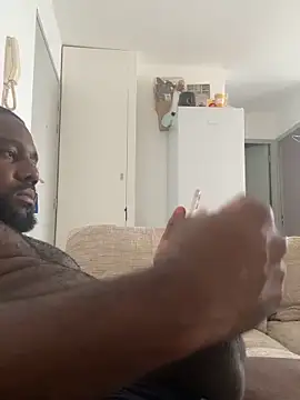 Snapshot of waakenda chatting on 04/14/26, 06:58 waakenda online show from 04/14/26, 06:58