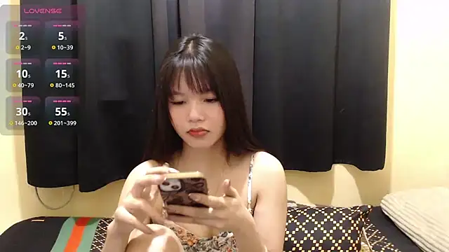 Snapshot of x_brittany_x chatting on 03/18/26, 05:16 x brittany x online show from 03/18/26, 05:16