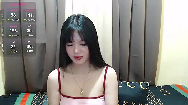 Snapshot of x_brittany_x chatting on 04/19/26, 01:49 x brittany x online show from 04/19/26, 01:49