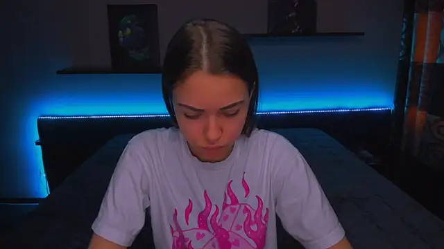 Snapshot of AlexaBarkley chatting on 01/27/25, 03:26 AlexaBarkley online show from 01/27/25, 03:26