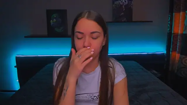 Snapshot of AlexaBarkley chatting on 01/28/25, 03:15 AlexaBarkley online show from 01/28/25, 03:15