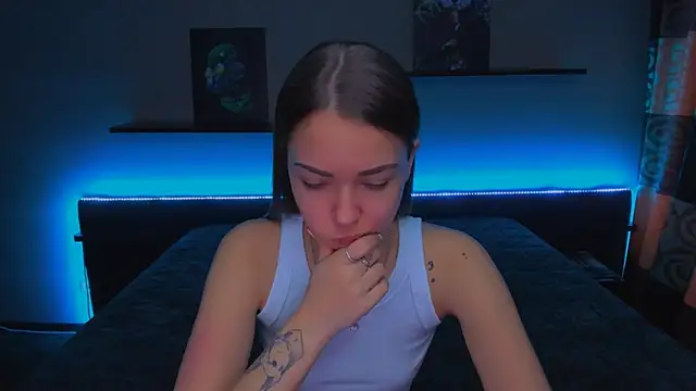 Snapshot of AlexaBarkley chatting on 02/07/25, 03:12 AlexaBarkley online show from 02/07/25, 03:12