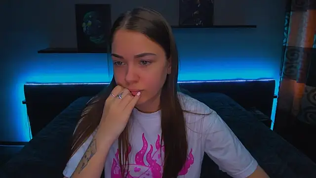 Snapshot of AlexaBarkley chatting on 02/10/25, 03:13 AlexaBarkley online show from 02/10/25, 03:13