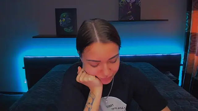 Snapshot of AlexaBarkley chatting on 03/04/25, 06:26 AlexaBarkley online show from 03/04/25, 06:26