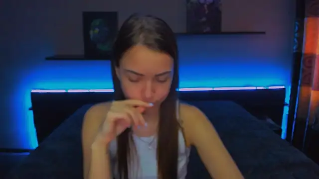 Snapshot of AlexaBarkley chatting on 03/06/25, 06:30 AlexaBarkley online show from 03/06/25, 06:30