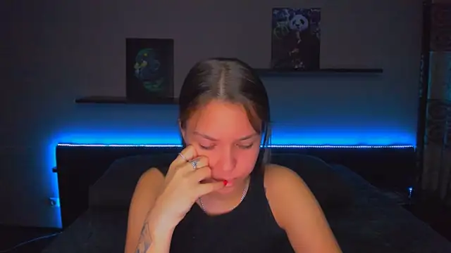 Snapshot of AlexaBarkley chatting on 01/12/26, 12:27 AlexaBarkley online show from 01/12/26, 12:27