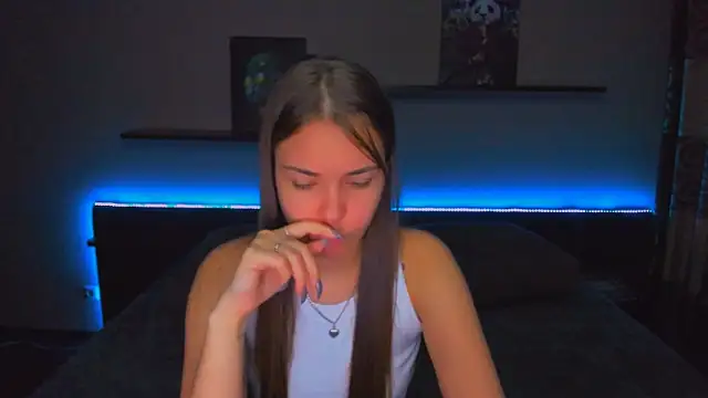 Snapshot of AlexaBarkley chatting on 03/03/26, 12:28 AlexaBarkley online show from 03/03/26, 12:28