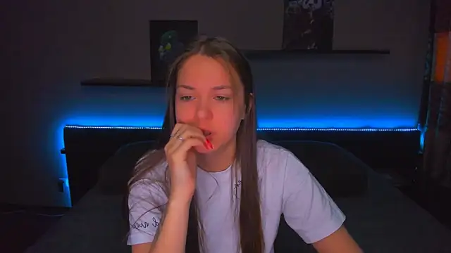 Snapshot of AlexaBarkley chatting on 03/27/26, 01:00 AlexaBarkley online show from 03/27/26, 01:00