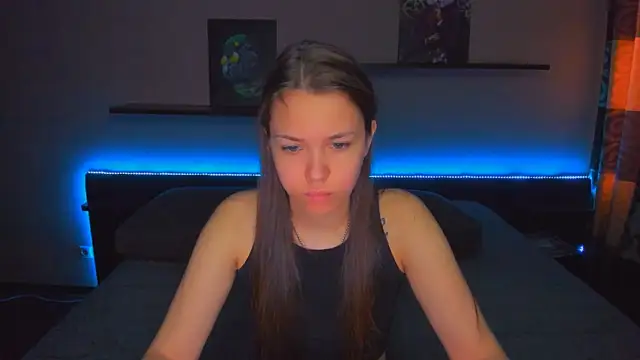 Snapshot of AlexaBarkley chatting on 04/15/26, 12:50 AlexaBarkley online show from 04/15/26, 12:50