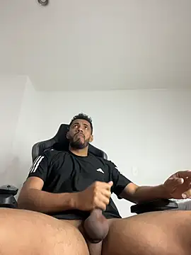 Snapshot of steven_smith05 chatting on 12/16/25, 11:15 steven smith05 online show from 12/16/25, 11:15