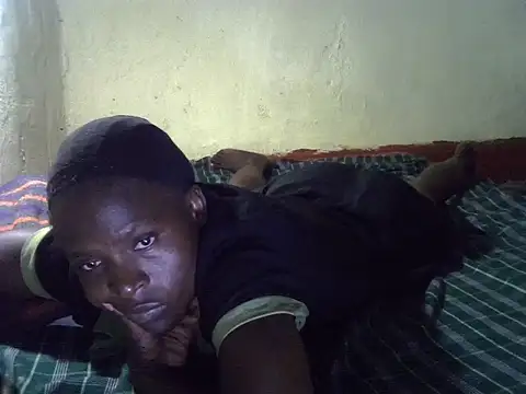 Snapshot of cute-shamza chatting on 10/05/25, 05:06 cute-shamza online show from 10/05/25, 05:06