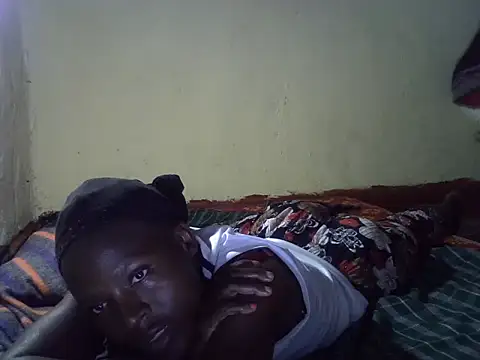 Snapshot of cute-shamza chatting on 10/08/25, 05:43 cute-shamza online show from 10/08/25, 05:43