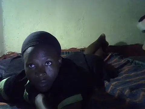 Snapshot of cute-shamza chatting on 10/10/25, 03:49 cute-shamza online show from 10/10/25, 03:49