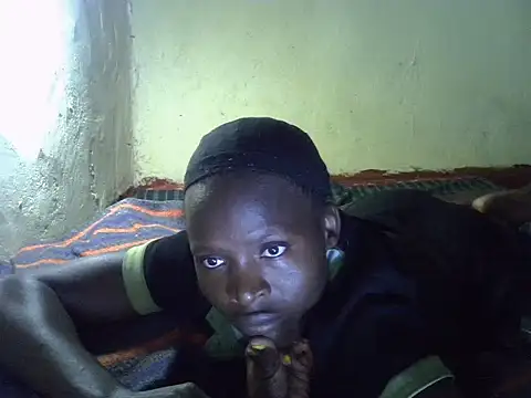 Snapshot of cute-shamza chatting on 10/18/25, 05:10 cute-shamza online show from 10/18/25, 05:10