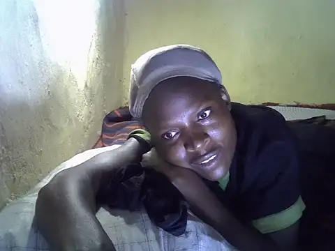 Snapshot of cute-shamza chatting on 11/08/25, 01:39 cute-shamza online show from 11/08/25, 01:39