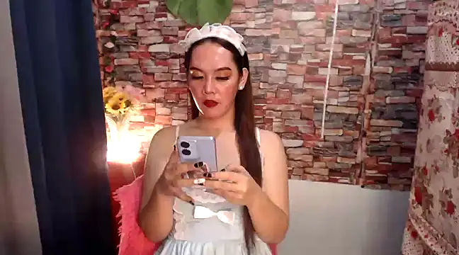 Snapshot of Empress_Lexxy chatting on 12/07/24, 07:27 Empress Lexxy online show from 12/07/24, 07:27