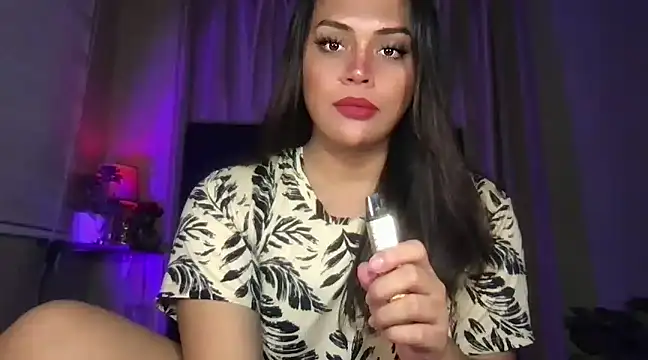 Snapshot of _MissKhimberlyXxx_ chatting on 01/08/25, 08:39  MissKhimberlyXxx  online show from 01/08/25, 08:39