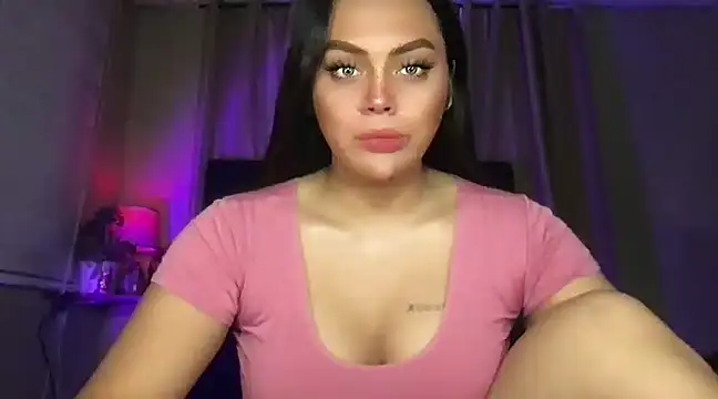 Snapshot of _MissKhimberlyXxx_ chatting on 01/17/25, 06:12  MissKhimberlyXxx  online show from 01/17/25, 06:12