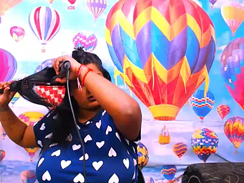 Snapshot of Indianfairy99 chatting on 01/18/25, 06:34 Indianfairy99 online show from 01/18/25, 06:34