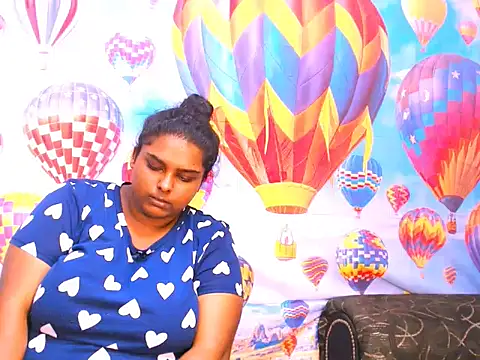 Snapshot of Indianfairy99 chatting on 01/25/25, 10:29 Indianfairy99 online show from 01/25/25, 10:29