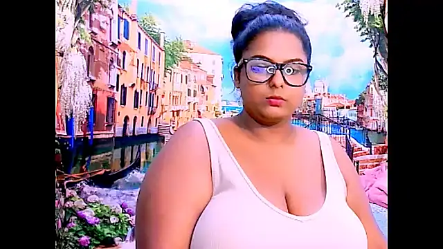 Snapshot of Indianfairy99 chatting on 04/05/26, 10:51 Indianfairy99 online show from 04/05/26, 10:51