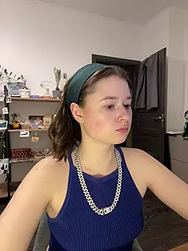 Snapshot of sweetest_pie chatting on 12/10/24, 07:43 sweetest pie online show from 12/10/24, 07:43