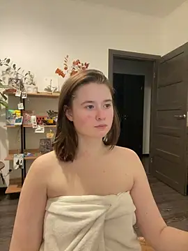 Snapshot of sweetest_pie chatting on 01/29/25, 10:01 sweetest pie online show from 01/29/25, 10:01