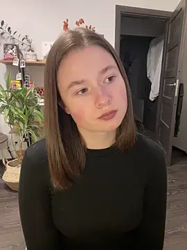 Snapshot of sweetest_pie chatting on 02/19/25, 09:58 sweetest pie online show from 02/19/25, 09:58