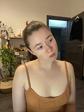 Snapshot of sweetest_pie chatting on 02/26/25, 09:16 sweetest pie online show from 02/26/25, 09:16