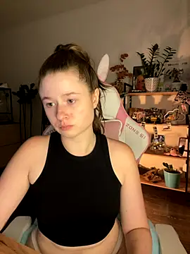 Snapshot of sweetest_pie chatting on 09/12/25, 08:31 sweetest pie online show from 09/12/25, 08:31