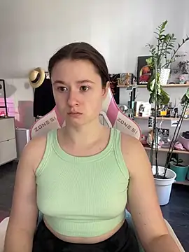 Snapshot of sweetest_pie chatting on 04/11/26, 08:29 sweetest pie online show from 04/11/26, 08:29